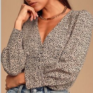 NWT Lulus sweet spot taupe cheetah print long sleeve button-up, size medium